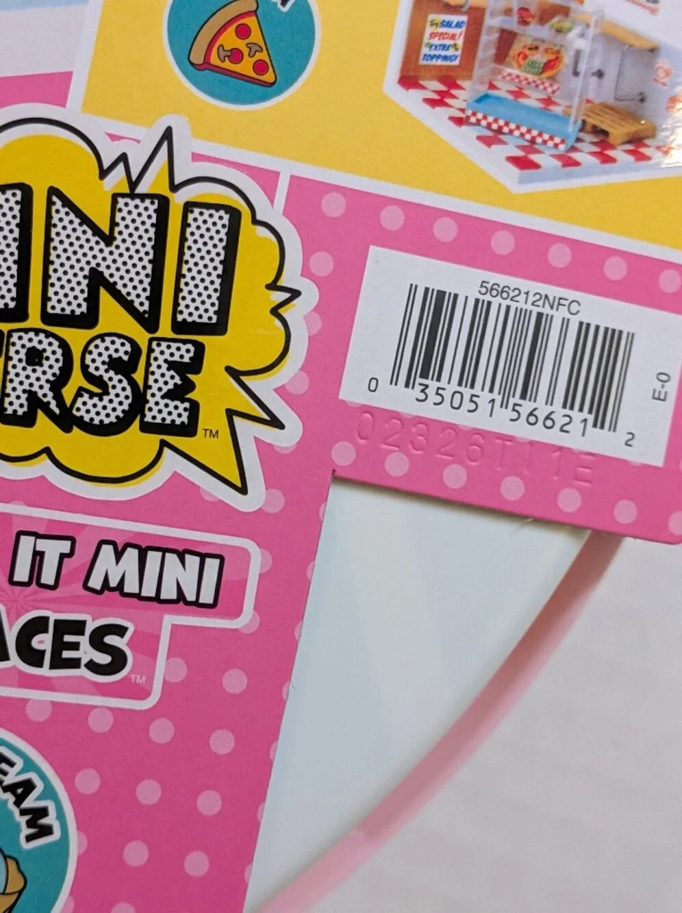MGA's Miniverse Make It Mini Spaces Ice Cream Shop NEW